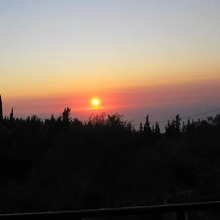 Rodon 아파트 Tsoukaládhes